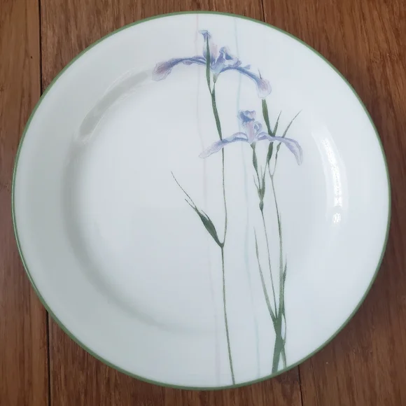 3 Corelle Shadow Iris White Plates Purple Floral Green Rim Flower Corning Ware - Picture 1 of 4